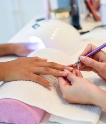 Cursos gratuitos de belleza llegarán al corregimiento El Charquito en Soacha