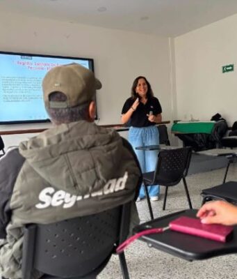 Fusagasugá fortalece el sector porcícola con jornada de actualización asociativa regional