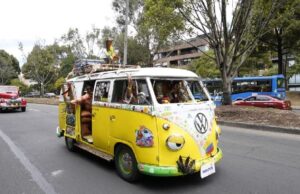 Bogotá se prepara para el desfile de autos clásicos este sábado