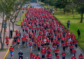 Bogotá reunió a más de 11.000 corredores en la Bimbo Global Race