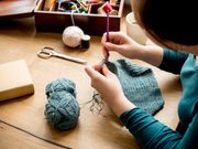 Madrid ofrece curso gratuito de crochet y bordado en alianza con el SENA
