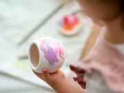 Madrid ofrece curso de porcelanicrón para personas cuidadoras